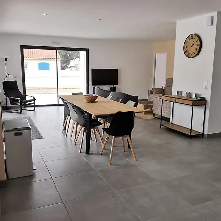 4* Avec Piscine, 4 Chambres, Proche - - Fr-1-194-259 Holiday home La Tranche-sur-Mer
