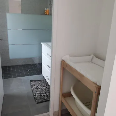 4* Avec Piscine, 4 Chambres, Proche - - Fr-1-194-259