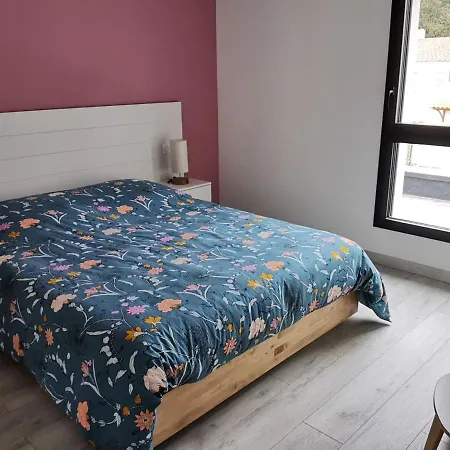 4* Avec Piscine, 4 Chambres, Proche - - Fr-1-194-259 Holiday home
